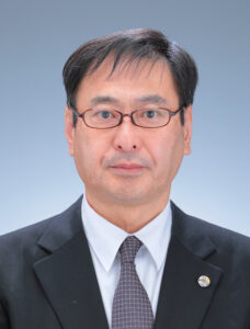 岩本隆志 教授　　　　　　　　　　　堀越昌和 教授　　　　　　　　　　　松葉龍一 教授　　　　　　　　　　　　兒子正治 准教授　